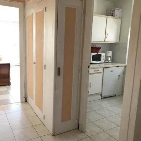 Appartement Royan, 2 Pièces, 3 Personnes - Fr-1-305-172